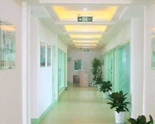 盆腔粘连引起不孕怎么办，盆腔粘连能不能自然怀孕