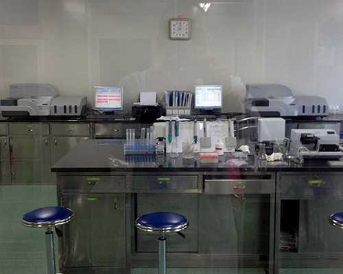 如果定居移民英国好还是加拿大好（加拿大2026移民政盘点，虽然政策缩紧，但