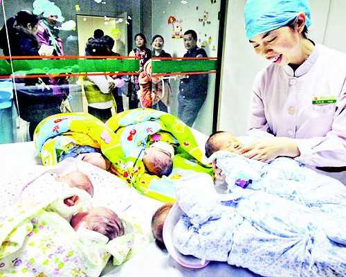 吃避孕药月经来了10天正常吗（吃了避孕药月经会推迟多久）~试管助孕代怀