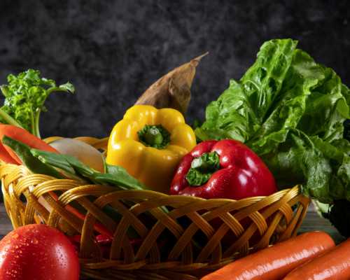 美国移民1一485表{美国“老而不退”现象盛行背后原因有哪些}